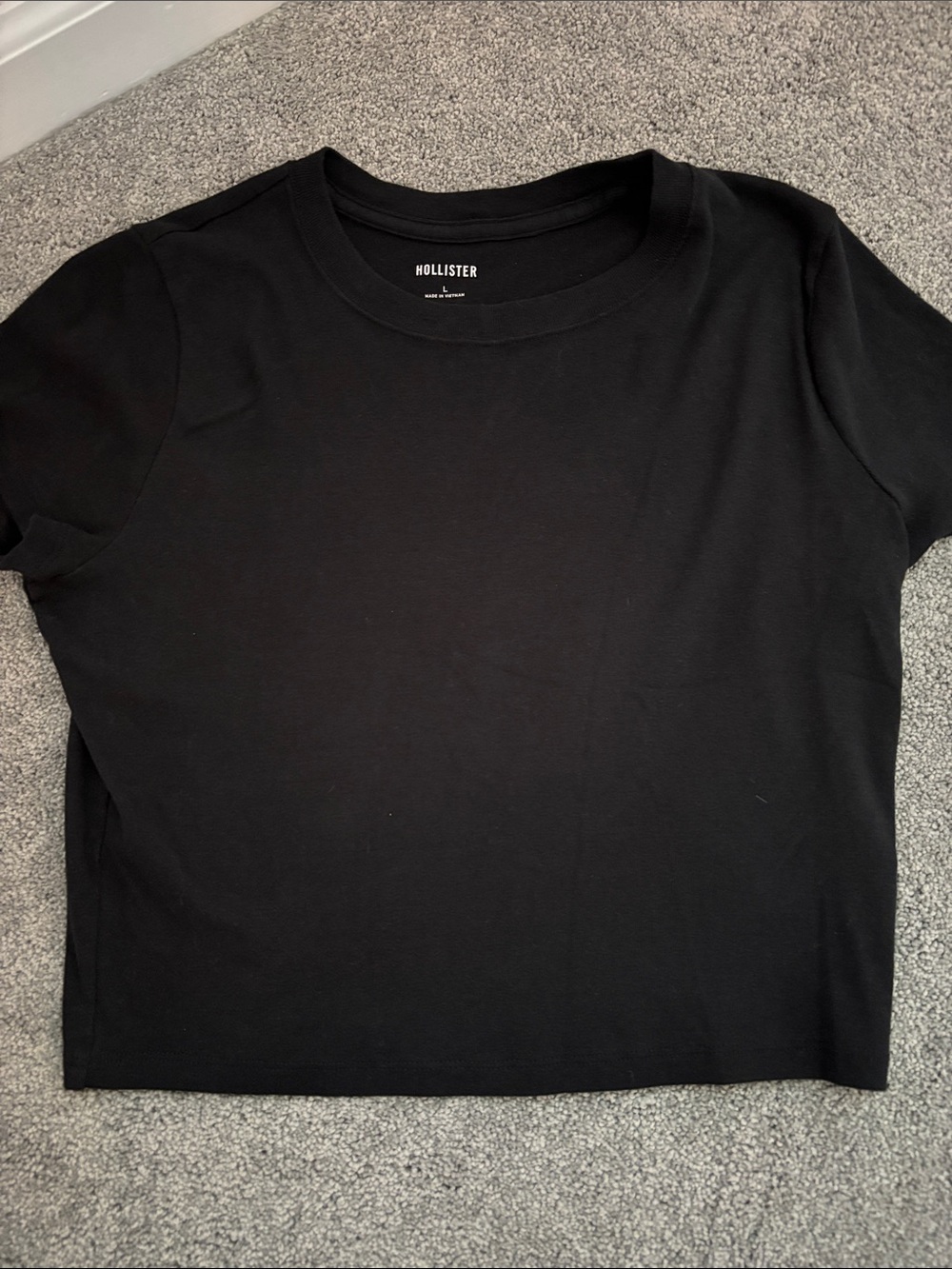 Hollister Solid Black Short Sleeve Tee